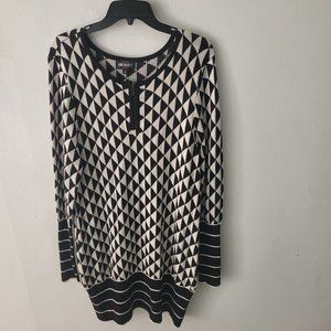 Karl Lagerfeld sweater black and white dress size M